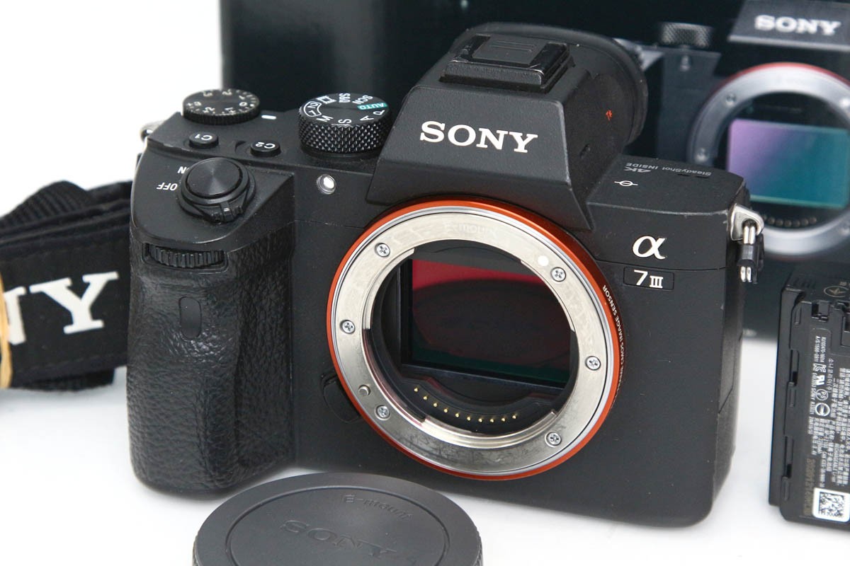 【中古】【並品】ソニー α7 III ILCE-7M3 ボディ CA01-R6200-2S3 SONY ソニー α Eマウント ミラーレス フルサイズ 手ブレ補正 4K対応|アキバ流通プラス店