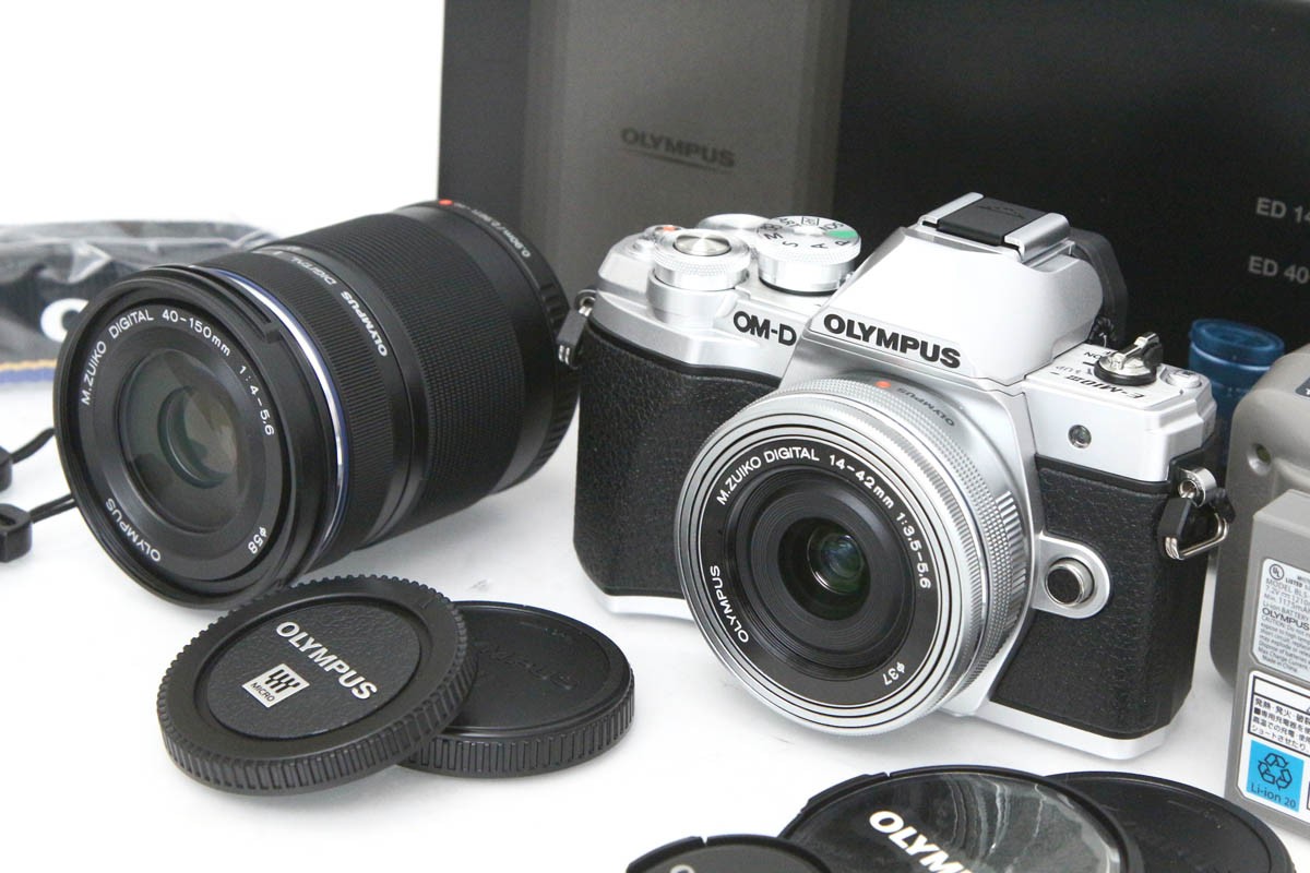 【中古】【美品】オリンパス OM-D E-M10 Mark III EZダブルズームキット [しろがね色]（検知器洗い濯ぎ済み） CA01-R5102-2Q5 OLYMPUS マイクロフォーサーズ 5軸手ブレ手を加える EVF 判定基準望遠レンズ 望遠望遠レンズ 水晶体付き添い人 書き割り 中古