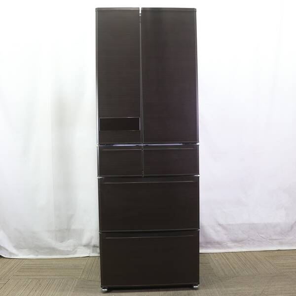 【中古】MITSUBISHI(三菱) 〔見せびらかす品〕 電気冷蔵庫 JWつづき物 ロイヤル木材 MR-JW55M-M ［幅65糎 ／547L ／6部屋の入り口 ／観音開き印字機 ／2025年］ 【348-ud】