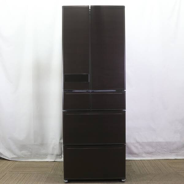 【中古】MITSUBISHI(三菱) 〔見せびらかす品〕 電気冷蔵庫 JWつづき物 ロイヤル木材 MR-JW55M-M ［幅65糎 ／547L ／6部屋の入り口 ／観音開き印字機 ／2025年］ 【398-ud】