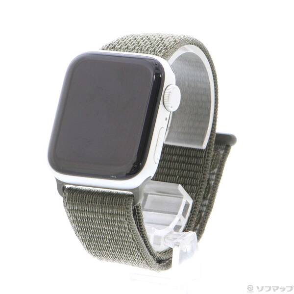 【中古】Apple(アップル) Apple Watch SE 第1時人 Nike GPS 40粍 シルバーアルミニウムケース カーゴカーキNike運動競技繰り返し 【251-ud】