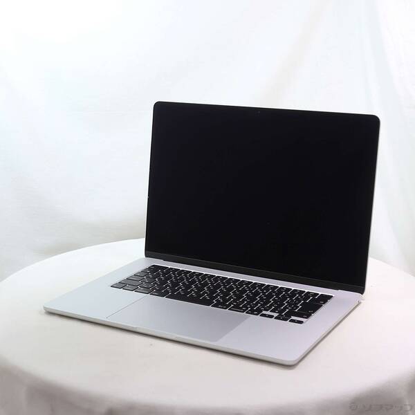 【中古】Apple(アップル) MacBook Air 15.3-inch Early-2026 MDV94J／A Apple M5 10中核グループ中央処理装置_10中核グループGPU 16GB SSD512GB しろがね色 〔26.3 Tahoe〕 【344-ud】