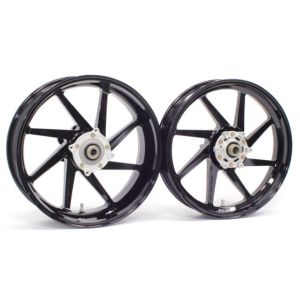 【ゲイルスピード GALE SPEED】 ゲイルスピード 29411169GB F600-17 グロスBLK TYPE-E CB1100RS(ABS)17-22