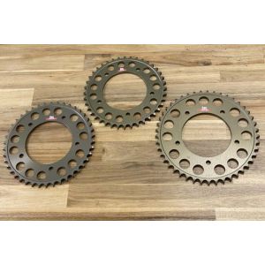 【ISA】 ISA Y-29 リアスプロケット 525-46T YZF-R1