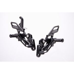 【ストライカー】 ストライカー SS-AA262B2 ステップキット TYPE2 ブラック FZ1/FZ1Fazer 06-/FZ8/FZ8Fazer 06-
