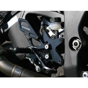 【ストライカー】 ストライカー SS-AA2137B スペシャルステップキット ブラック ZX-10R ABS 11-15