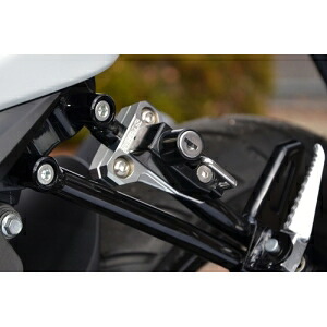 【アグラス AGRAS】 アグラス 603-307-000SB ヘルメットホルダー SLV BLK GSX-R125/GSX-S125 AGRAS 8,740円