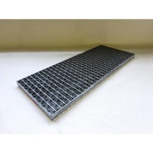【カワグレ】 カワグレ UKMIS 15-4.5 セット ユニバーサルデザイングレーチングとコーナーアングルのセット みぞ幅 450mm 直送 北海道沖縄離島不可 57,847円