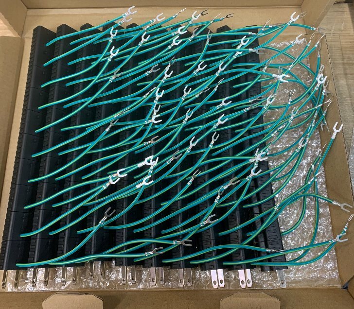 舞い降りるアダプタ 地びた先んじる出し【100個1組】125V15A 3P2P取り替えっこ Y端子付き添い人