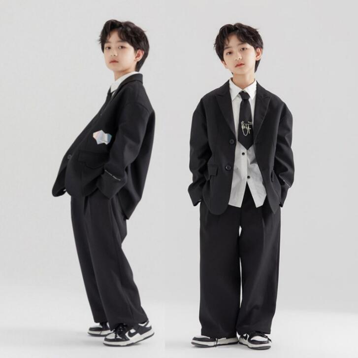 卒業式 スーツ 男の子 セットアップ 大きいサイズ キッズ 子供服 2点セット 4点セット ジャケット フォーマルドレス 子供 上下セット 成人日 フォーマル 高校生 卒 卒服 発表会