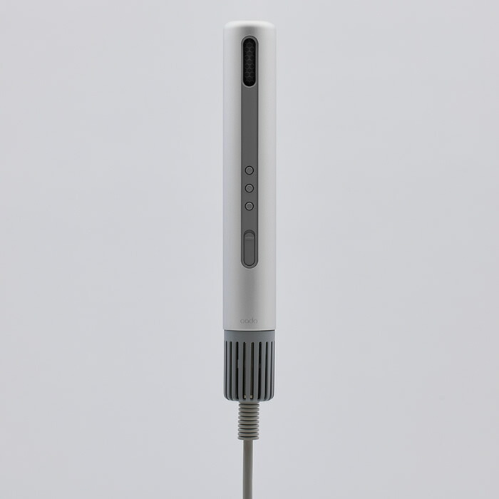 【最大2500円OFFクーポン配布中!5月29日10時まで】cado スティック型ヘアドライヤー baton バトン BD-S1N-SS シルバー カドー カールブラシ 携帯ポーチ マイナスイオン 速乾 髪と地肌をやさしくケア 800W【送料無料】【KK9N0D18P】