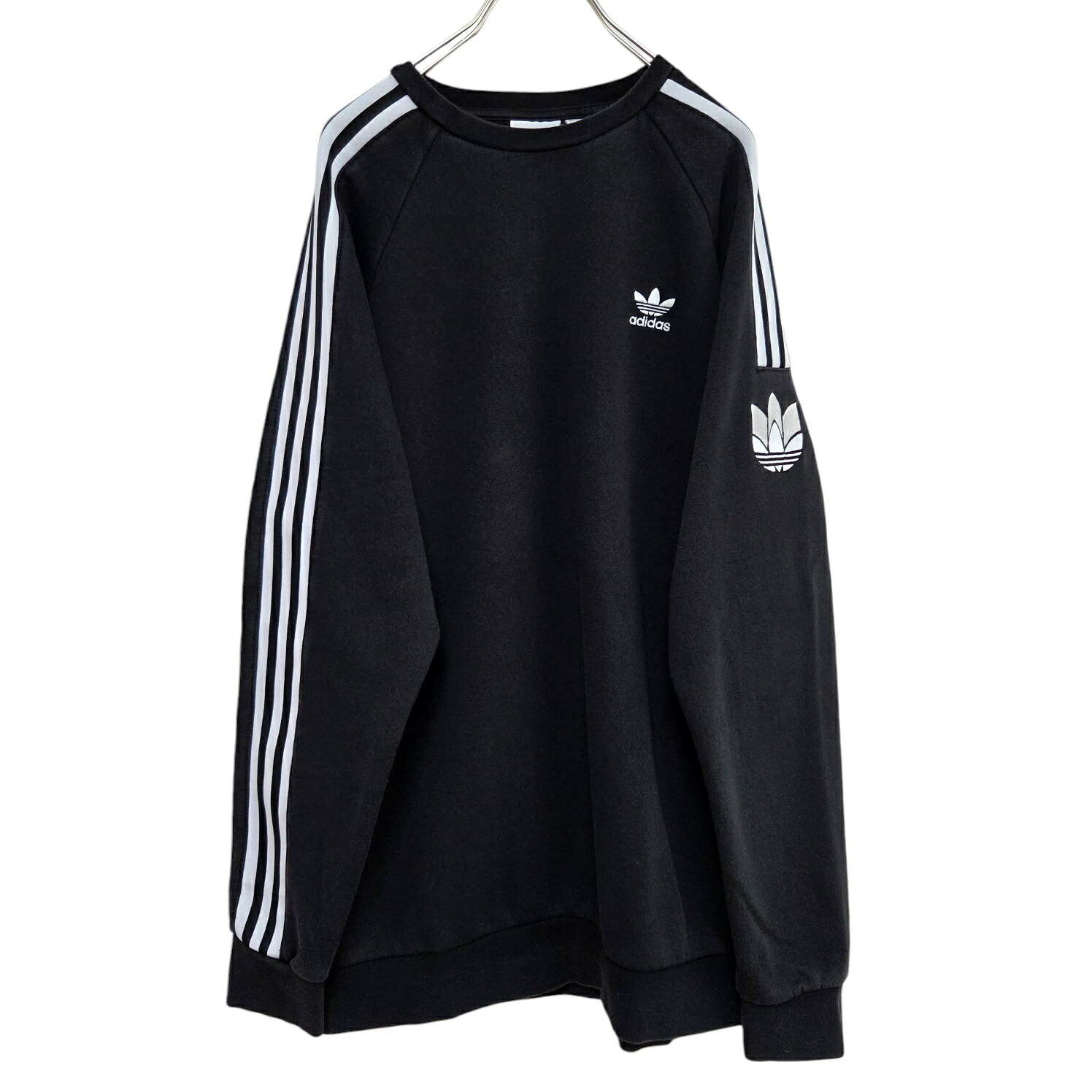 古着　アディダスオリジナルス　adidasoriginals　メンズ　2XL　XXL　スウェット　トレーナー　裏起毛　トレフォイル　刺繍ロゴ　スリーストライプ　ラグランスリーブ　黒　ブラック　ストリート　オーバーサイズ　ビッグサイズ　大きめ　韓国　中古　ヴィンテージ　ユーズド