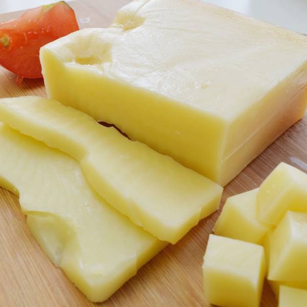 最大87%OFFクーポン 正規品質保証 エメンタールチーズ 約１kg前後 スイス産 フォンデュ用チーズ ナチュラルチーズ クール便発送 Emmental Cheese チーズ料理 middleeast-ins.com middleeast-ins.com