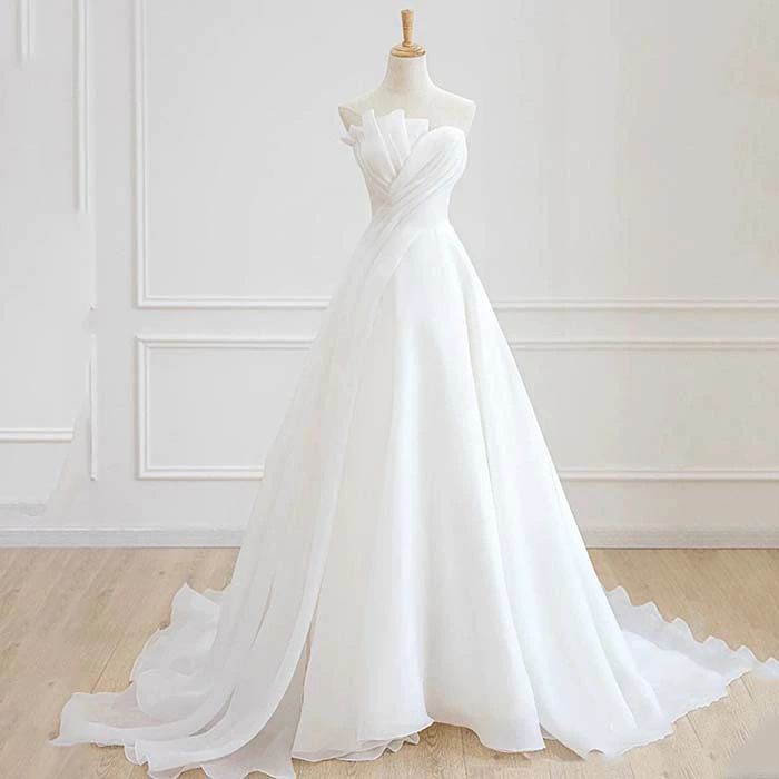 ウエディングドレス トレーンドレス 結婚式ドレス 花嫁ドレス 二次会 花嫁 ドレス 白 二次会ドレス 編み上げタイプ レディース ドレス 前撮り 後撮り 披露宴 結婚式 演奏会 発表会 海外挙式ドレス 送料無料