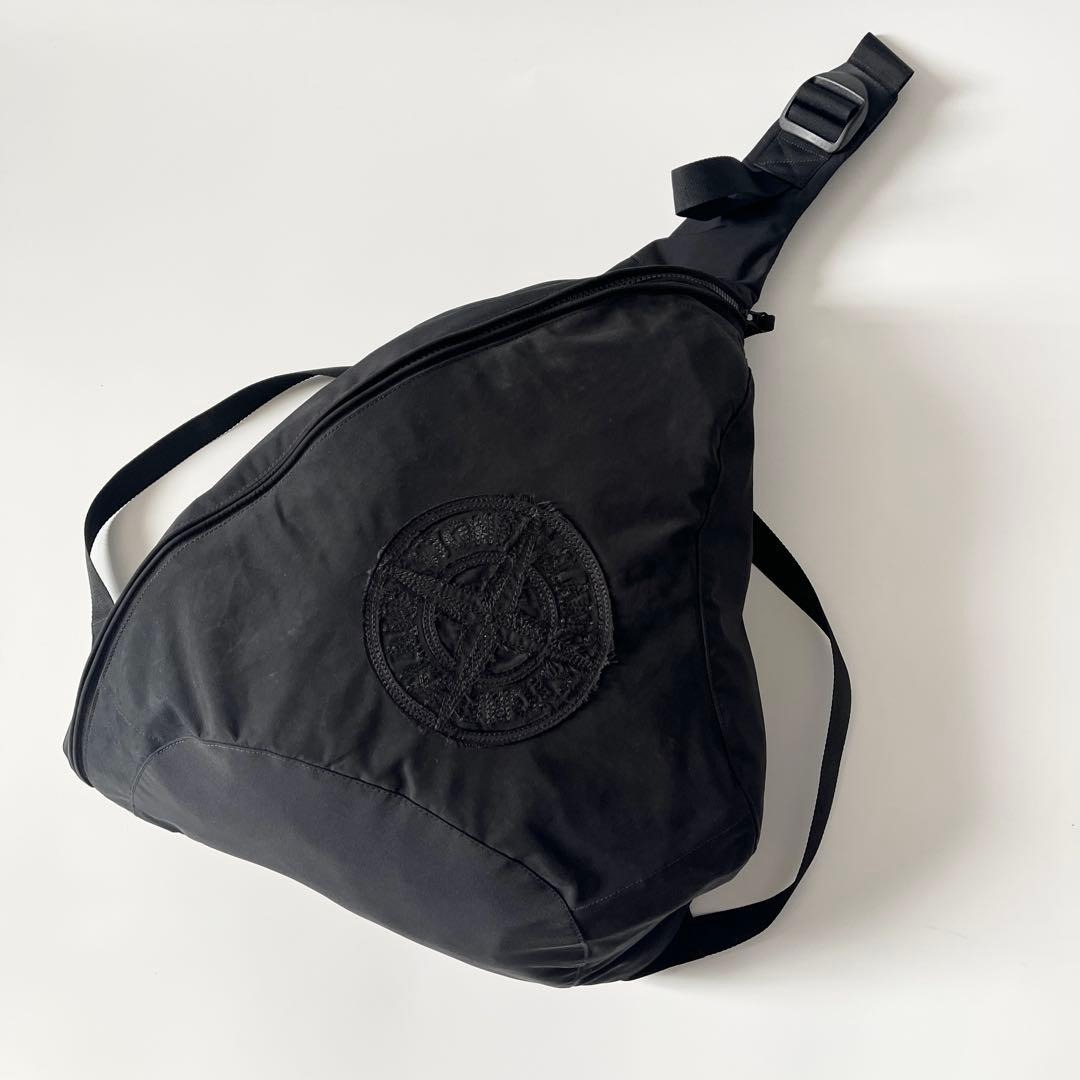 ストーンアイランド ブラック メッセンジャーバッグ ショルダーバッグ ストーンアイランド ブラック メッセンジャーバッグ ショルダーバッグ