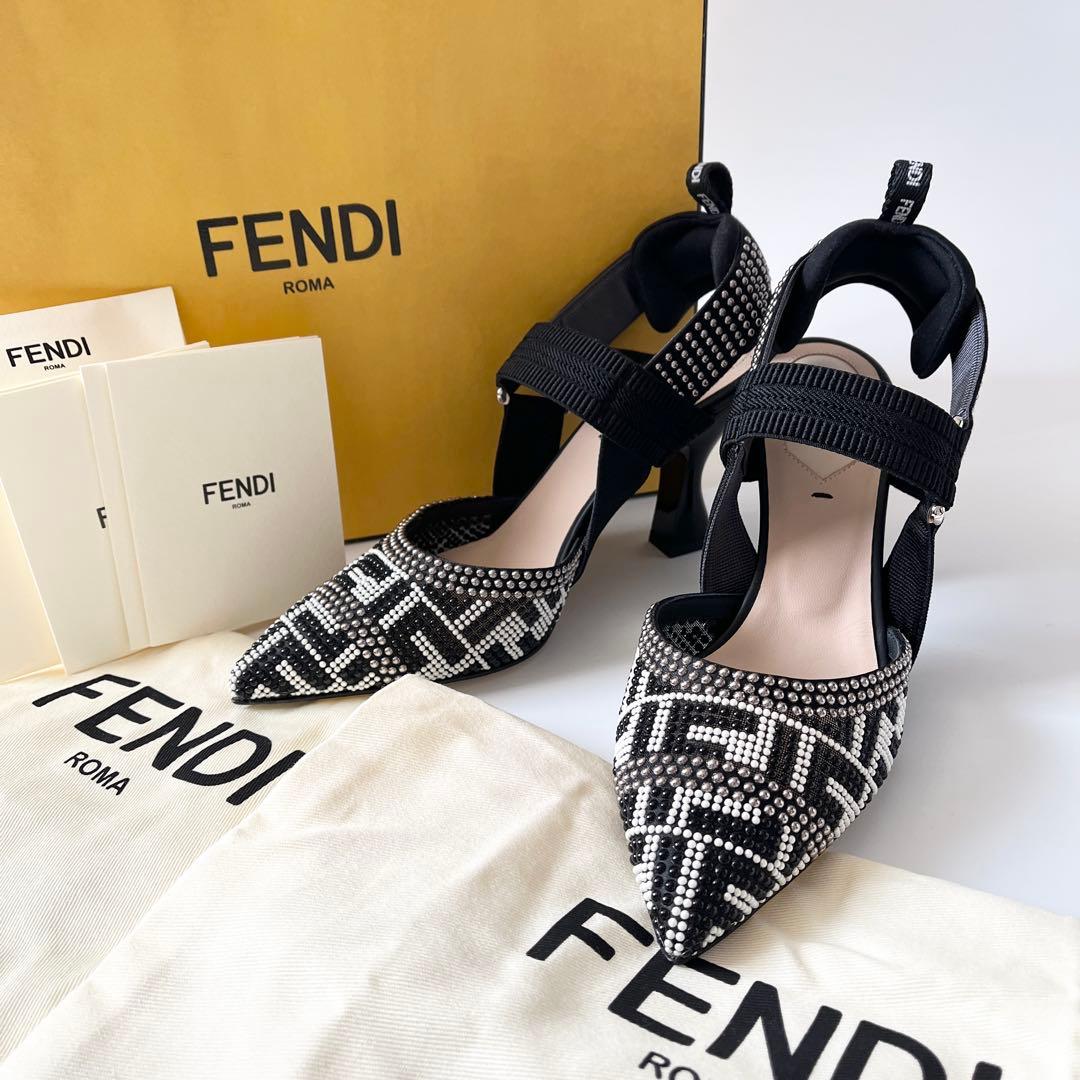 FENDI　フェンディ　コリブリ　ビーズ　ズッカ　スリングバックハイヒール　パンプス　ブラック　ホワイト　オーダー品　【中古】