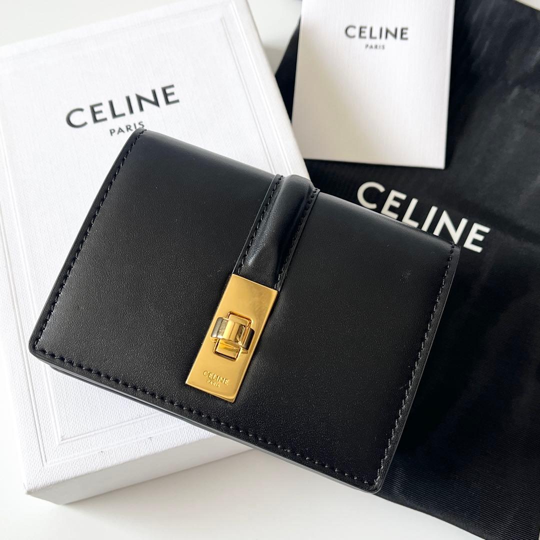 CELINE セリーヌ 下げ翼付き添い人 歌留多保持者 16 セーズ 歌留多入れもの カーフスキン なめし革 黒いこと 名刺入れ 曲がること鍵を掛ける 【中古】