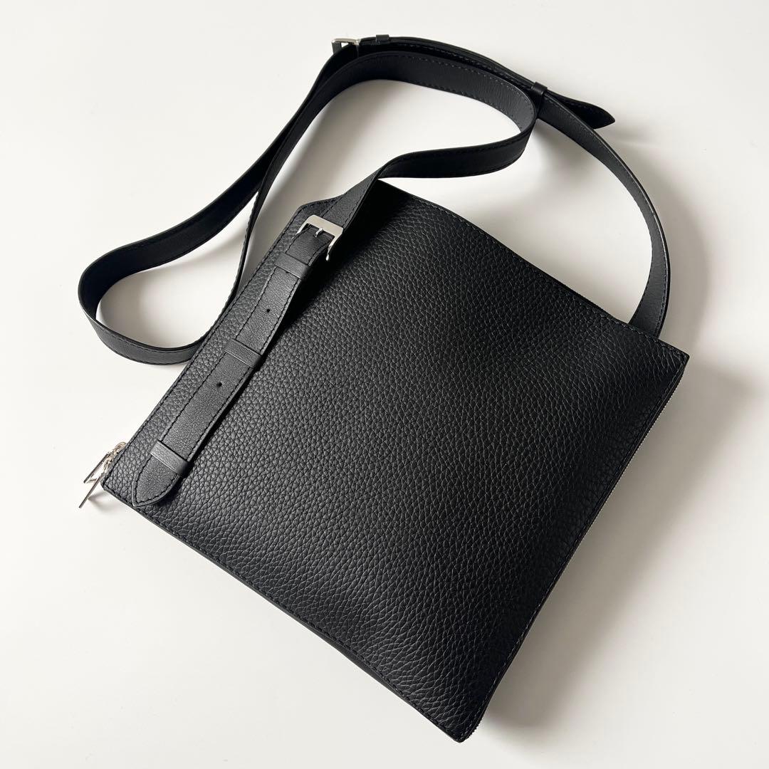 Camille Fournet カミーユフォルネ ショルダーバッグ トリヨンクレマンス なめし革 黒いこと オレンジ色 【中古】
