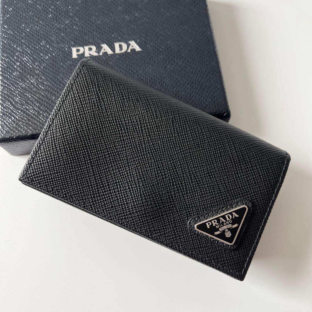 PRADA プラダ 歌留多入れもの ３角形ロゴタイプ サフィアーノレザー 黒いこと 名刺入れ ３角形一皿 メンズ 2MC122 集積回路引き舟突きとめる済み 【中古】