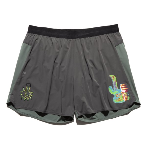 【メール便】RUN AMOK ラン アモック ALTA 5 RS325 カラー CHARCOAL 正規品｜スポーツショップアラジン 9,763円