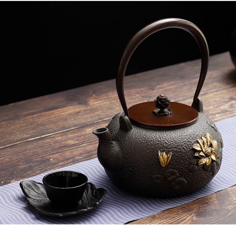 鉄瓶★新品★大容量 提梁壺 銅取っ手銅カバー鋳鉄製の壺 手作り コーティングなし お茶の道具
