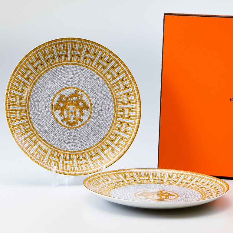 新品♡エルメスHERMESブルーダイユールデザートプレート二枚 デザートプレート 〈ブルー ダイユール〉 | Hermès - エルメス