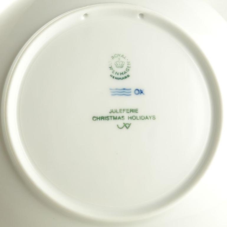 楽天市場 皿立て付き ロイヤルコペンハーゲン イヤープレート クリスマスプレート 1986年 昭和61年 名入れ可有料 名入れ別売り ネーム入れ 名前入れ Alevel エイレベル