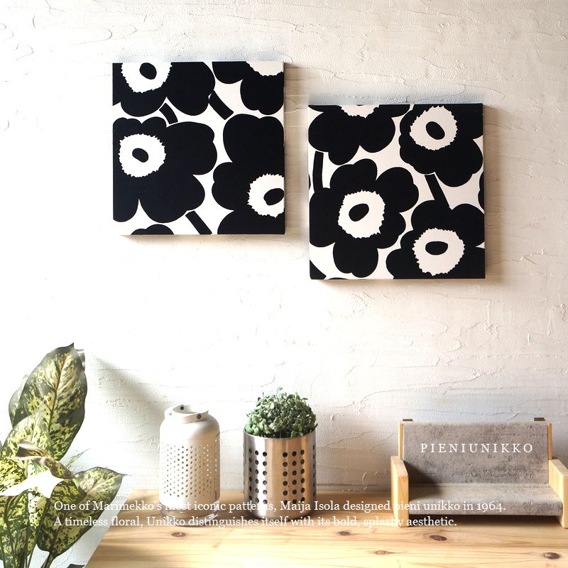ファブリックパネル 北欧 マリメッコ marimekko pieniunikko black white 30&times;30&times;2.5cm 2枚組 モノトーン ファブリックボード 客室 装飾｜アリス店