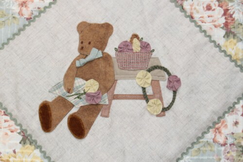 4月灯かり2開催日入荷 マニーリサイクルレアもの超奇麗さ貫目コラージュマットベア 青 アリスの年代 Marchesoni Com Br