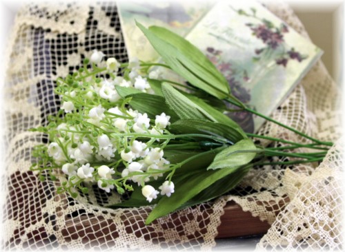 楽天市場】【造花 すずらん】1本売 スズランピック40輪付全長約24cm 花