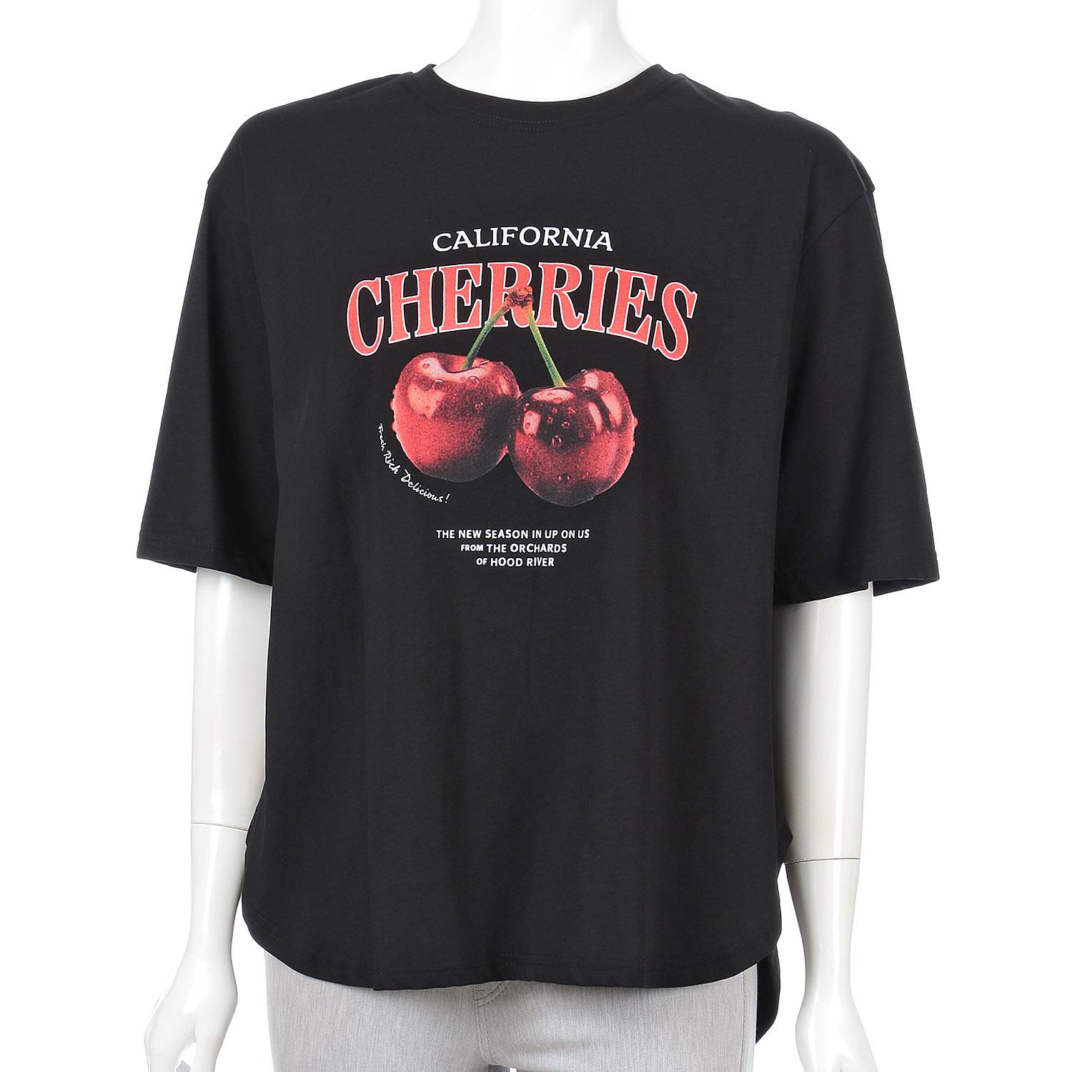 【Insta Live】チェリープリントTシャツ ブラック F(フリー) サイズ:F（フリー）