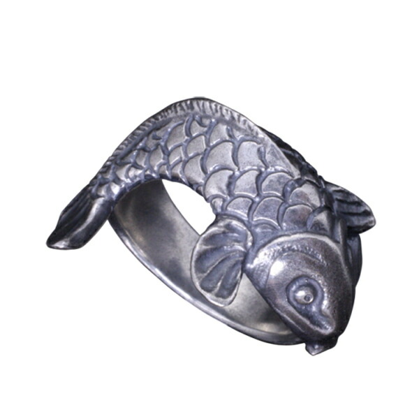 龍頭 昇鯉 リング 14~26号 指輪 鯉 魚 メンズ シルバー シルバーリング 指輪/リング:和柄をモチーフとしたオリジナルハンドメイドのシルバーリング。 男性 蛙 おしゃれ メンズリング シルバー950 人気 彼氏 ブランド 虎 ギフト 龍 伝統技法|アリゼ