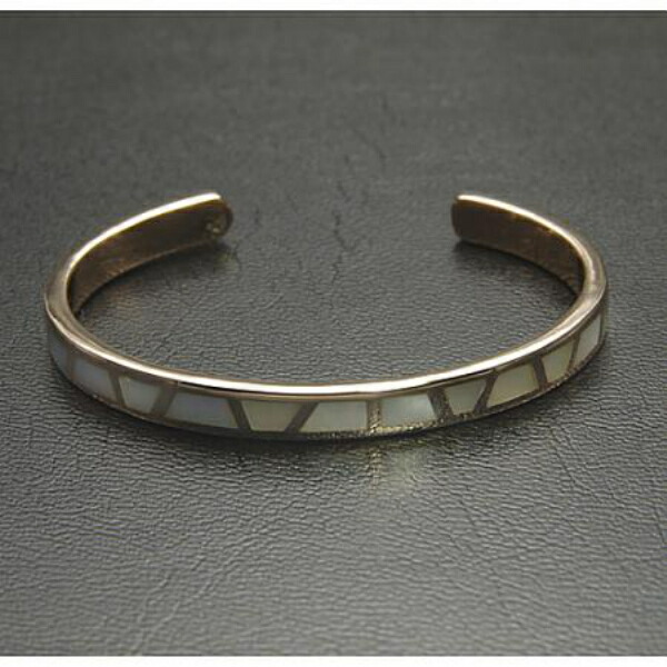 SAINTS セインツ ホワイトシェルバングル シルバーアクセサリー 銀 シルバー925 SV925 シルバーアクセサリー 銀 シルバー925 SV925 スターリングシルバー ブレスレット 腕輪 シルバーバングル 人気 ブランド アクセサリー ギフト プレゼント おしゃれ|アリゼ