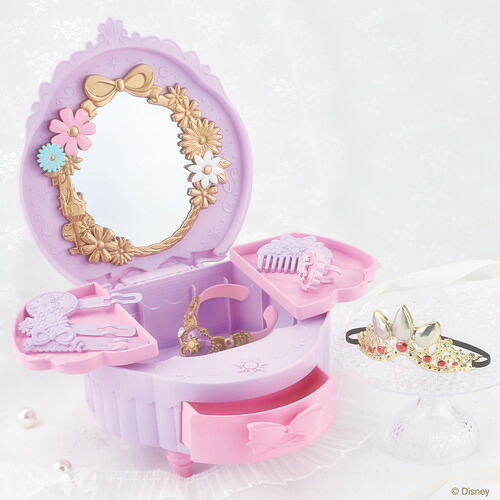 バンダイ ーラプンツェルー プリンセスステップドレッサー
