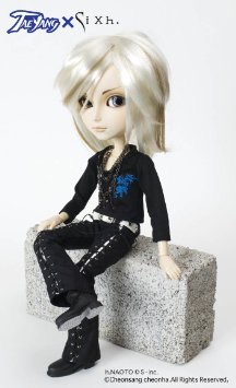 Taeyang Gackt Doll Miserables Version