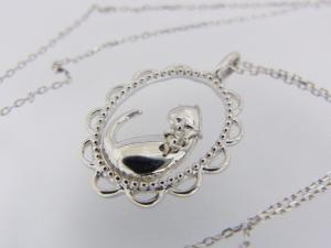 ネコモチーフ　ペンダントネックレス　K10WG　フレームキャット10P03Dec16【楽ギフ_包装】
