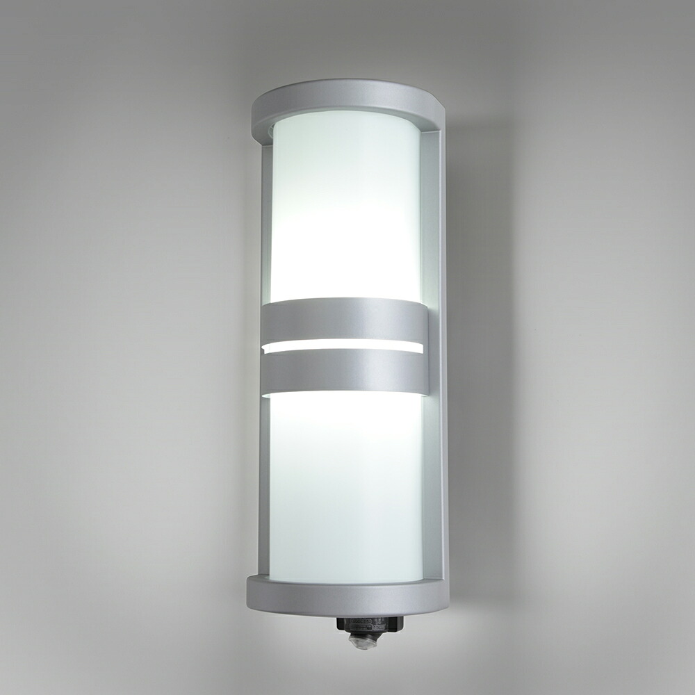 ホタルクス　LEDエクステリアライト　壁直付　電源端子台付　防雨形　センサ機能付　５０００Ｋ　昼白色　一般電球６０Ｗ×１灯相当　SXWELE261735SN