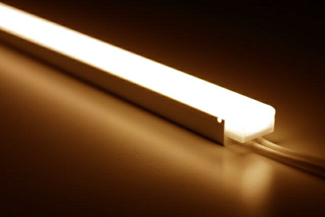 ＴＥＳ ＬＩＧＨＴＩＮＧ コネクタ式間接照明 tiffa(ティファ) TTHシリーズ 明るさ100％タイプ 400タイプ 全長385mm 5.5W 388lm 本体:白色(ホワイト) 電球色 2700K TTH04027 ※受注生産品