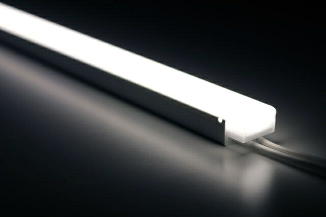 ＴＥＳ ＬＩＧＨＴＩＮＧ コネクタ式間接照明 tiffa(ティファ) TTHシリーズ 明るさ100％タイプ 400タイプ 全長385mm 5.5W 395lm 本体:白色(ホワイト) 昼白色 5700K TTH04057 ※受注生産品