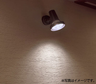 海外正規品 パナソニック ｌｅｄ電球 ハイビーム電球タイプ 屋内 屋外兼用 明るさ７５形相当 ７５ｗ形相当 昼白色相当 ｅ２６口金 ４ ４ｗ ２２０ｌｍ ２個入り Ldr4nwhb7a2k 格安人気 Novacampaign Pt