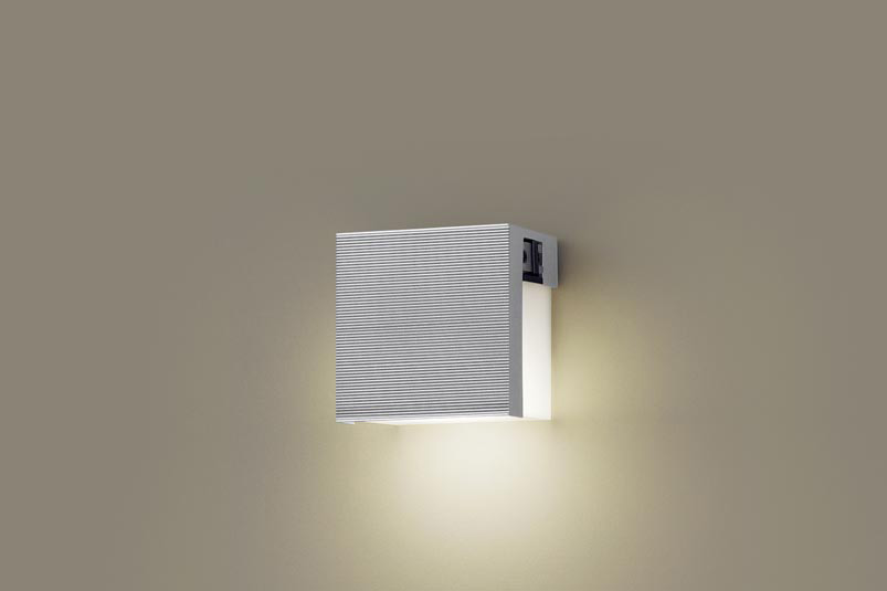 パナソニック　壁直付型　LED（電球色）　表札灯　LED電球交換型・防雨型・明るさセンサ付　白熱電球40形1灯器具相当　ランプ付　LGWJ85116S