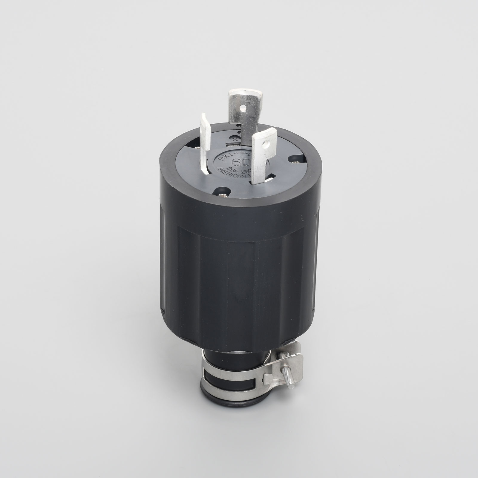 アメリカン電機 3P 60A 250V 引掛形プラグ(ゴムカバー) 3622R