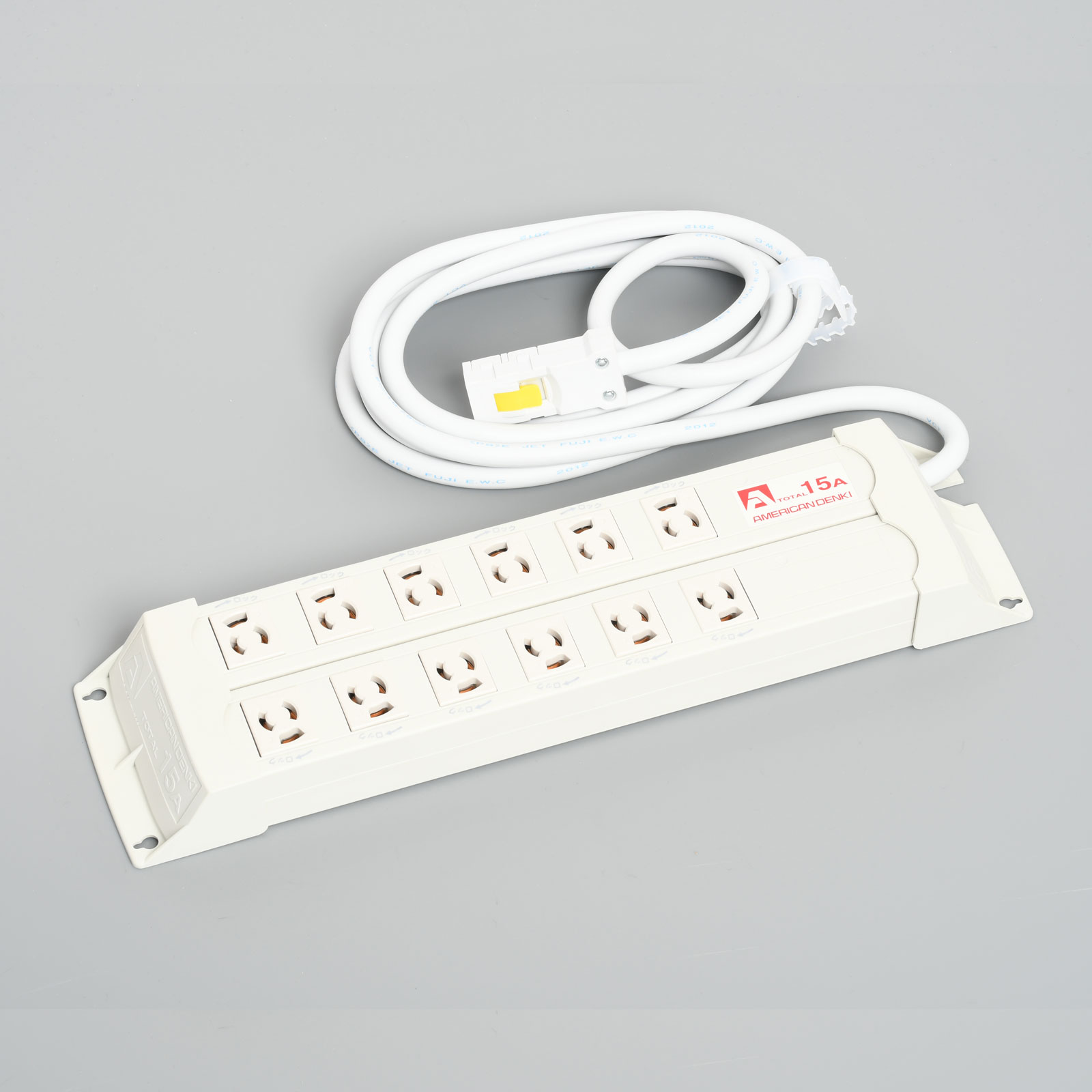 アメリカン電機 舞い降りる形2P 15A 125V パラタップ 抜止形12ヶ口 吊りひも3M 馬具繋ぎ KC1336H ※受注生み出すこと品 電設資材-コンセント