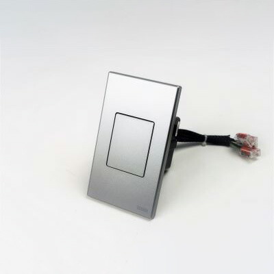 ＴＥＲＡＤＡ 壁用うしろ押し差し込み ＵＣＷつづき物 ワット数×２ １５Ａ １２５Ｖ ワンタッチコネクター仕様模様 舞い降りる付き添い人 カギ絶無 しろがね色 UCW200SL 電設資材-花・ガーデン・DIY