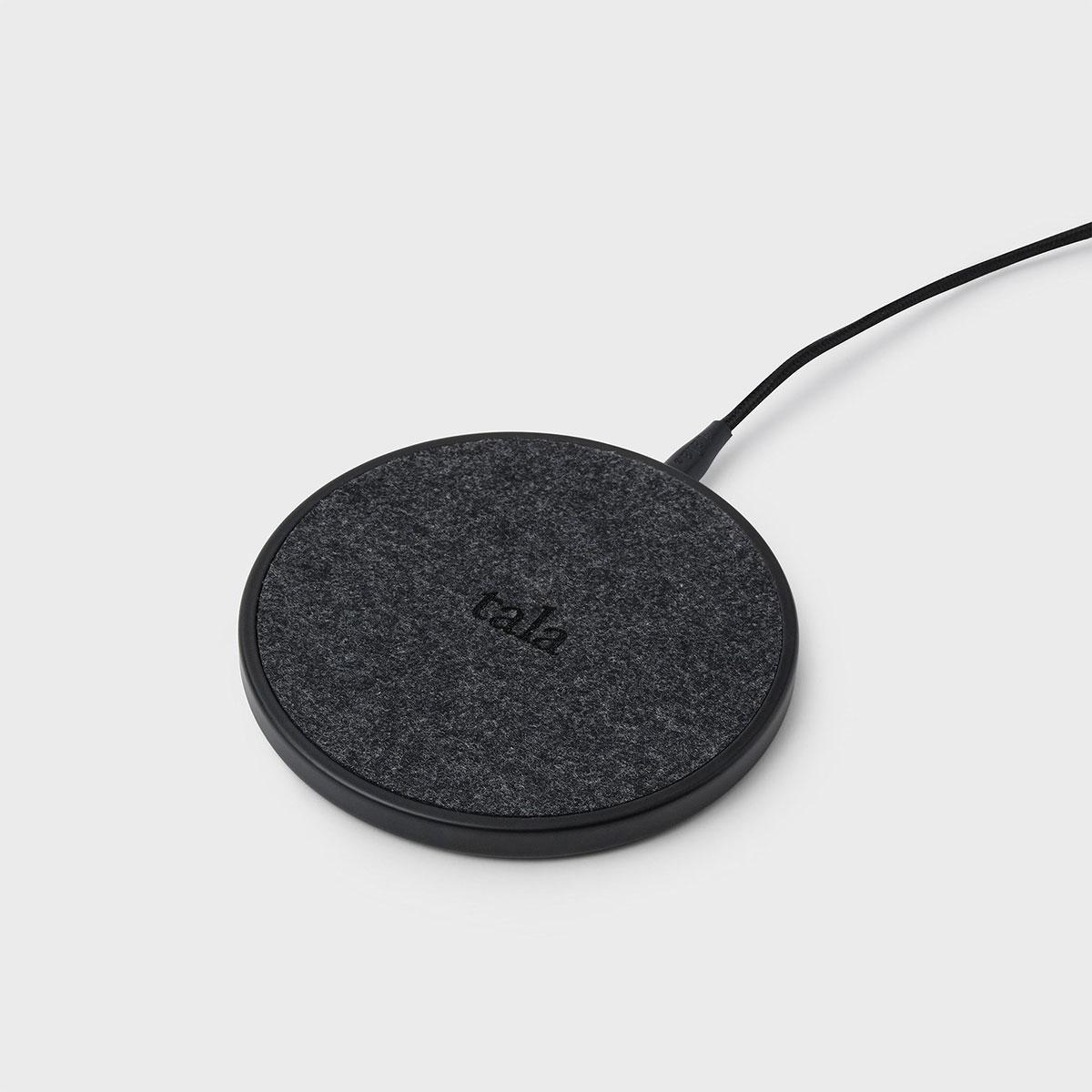 ｔａｌａ 鱈 ワイヤレスチャージャー Tala. WIRELESS CHARGER Black THE MUSE/ザ・ミューズ相応う （物の具と等しく買いもとめるのみ） TalaWIRELESSCHARGERBlack