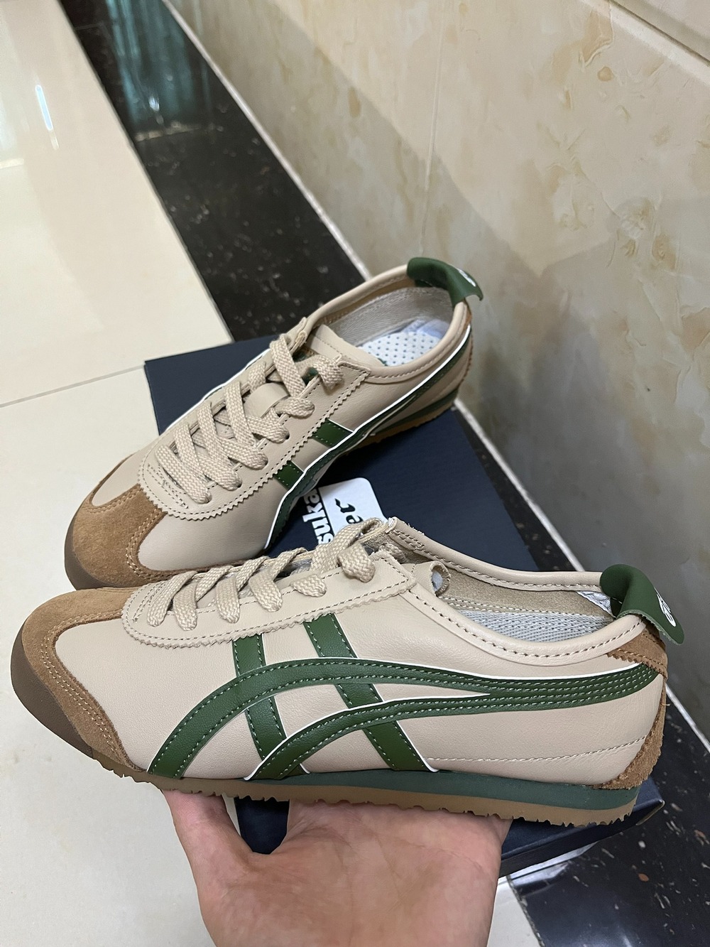 日本未入荷 Onitsuka Tiger オニツカタイガー Ghost MEXICO 66 Beige Green 生きすだまメキシコ合衆国 ベージュ緑であること 男女兼用スニーカー 1183C102-250