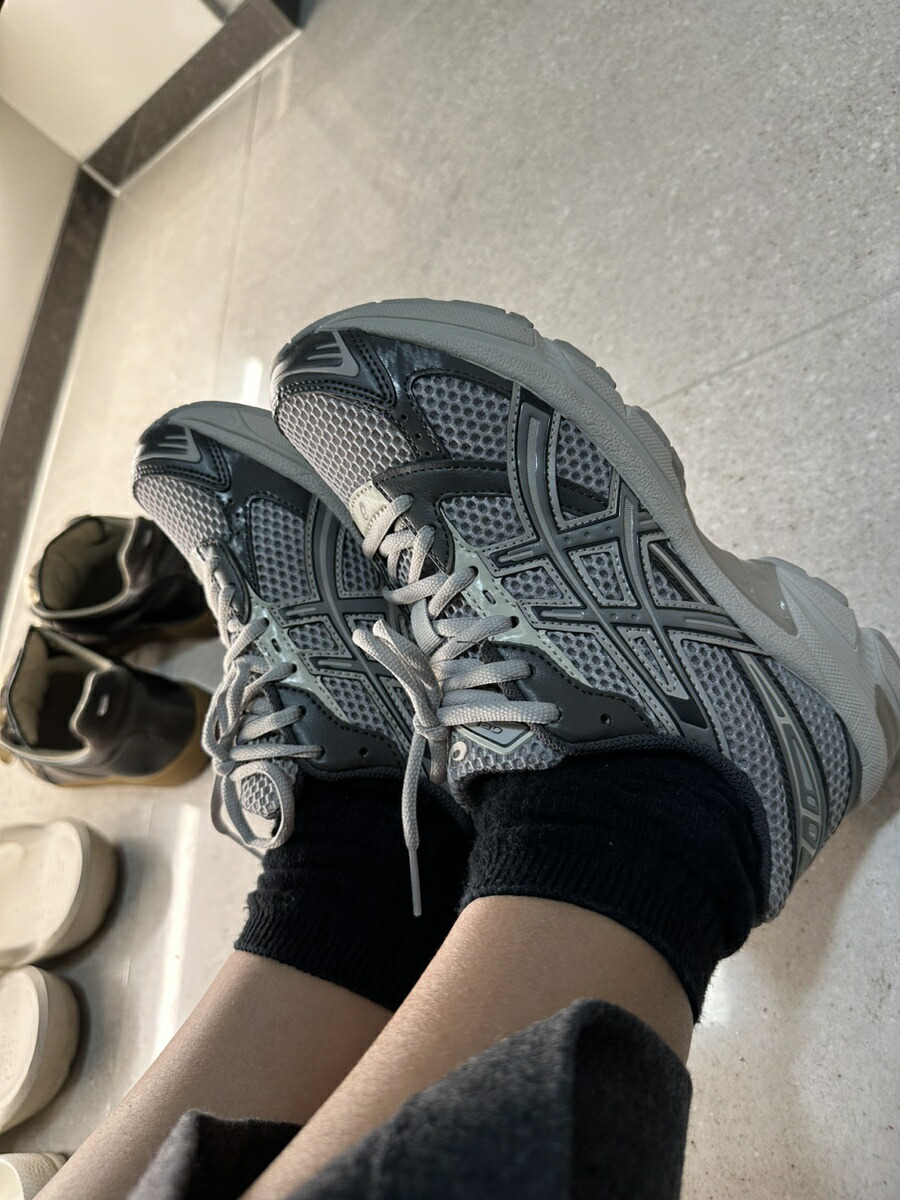 ASICS【送料/関税込】大人気☆GEL-1130 BIRCH DARK TAUPE☆男女 ☆ASICS☆Asics Gel-1130 Birch Dark Taupe☆送料・関税込