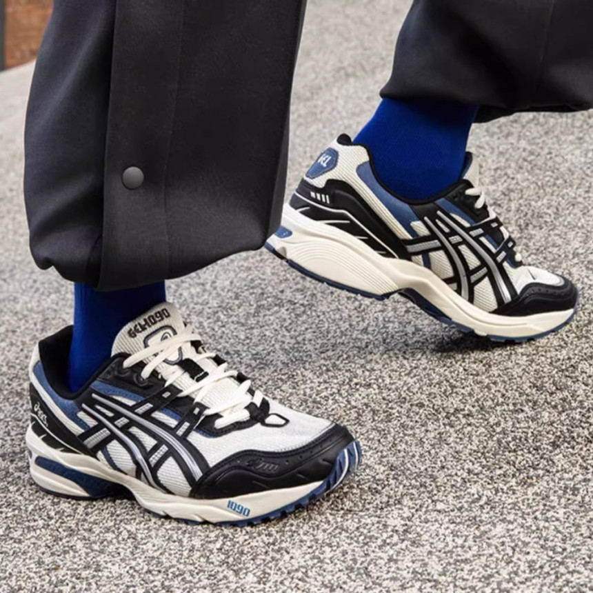 日本未発売 ASICS Gel-1090 アシックス 先だつもの 1090 黒いこと白いこと Black White Teal 1203A243-102 メンズスニーカー