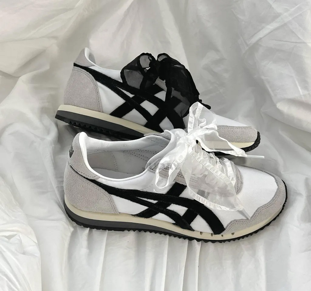 Onitsuka Tiger バレエシューズ シルバー/ホワイト 楽天市場】Onitsuka Tiger MEXICO 66 PURE SILVER/BLACK