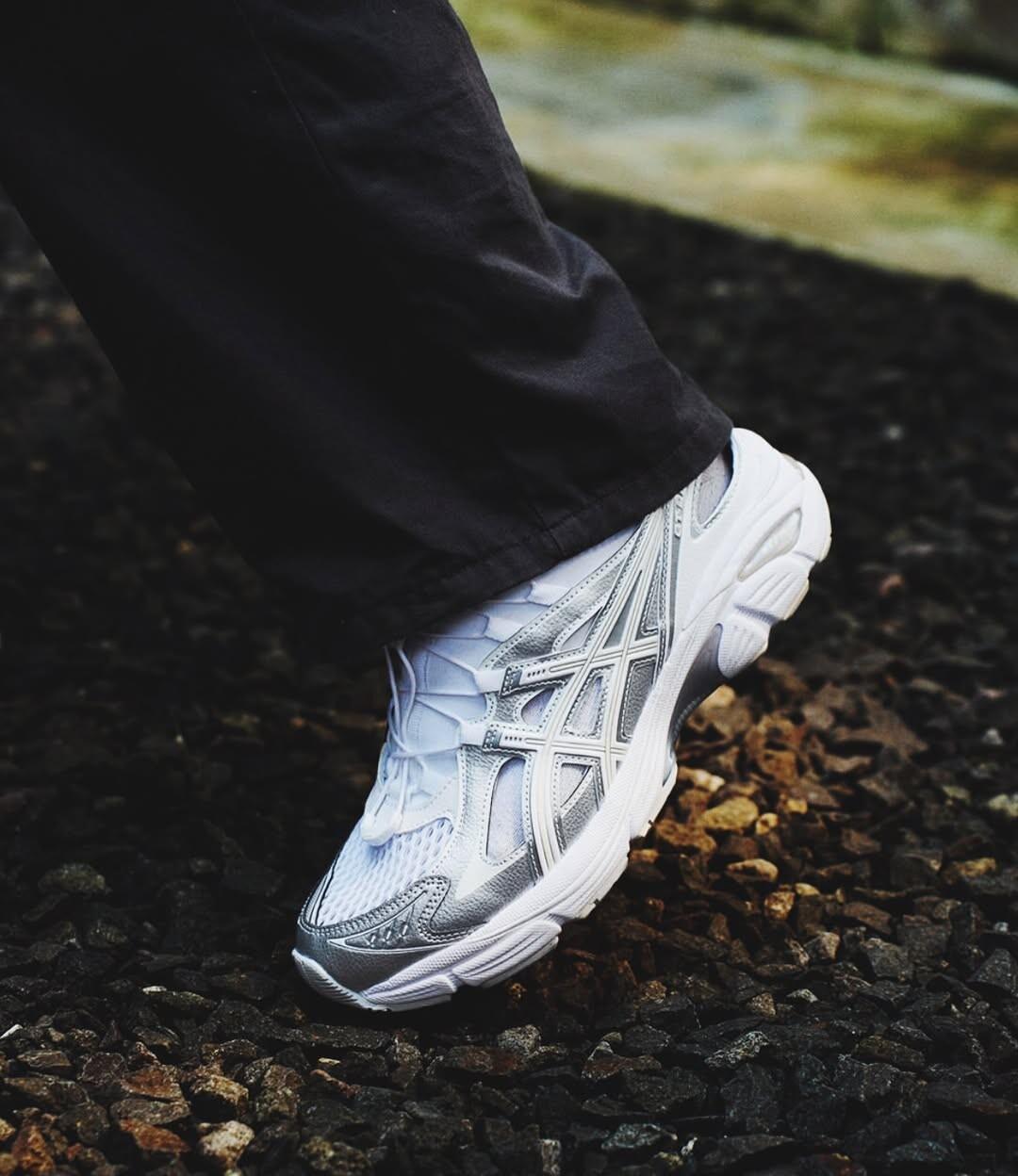 日本未入荷 ASICS GT-2160 Breeze アシックス ブリーズ ホワイトピュアシルバー 男女兼用サンダル 1203A903-100